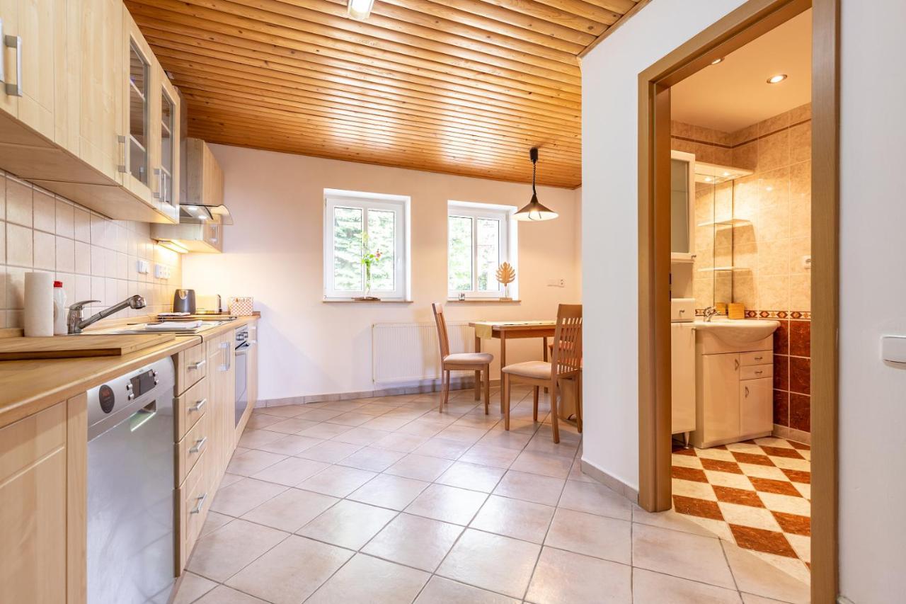 יאסימוב Apartmany Nad Slikovkou מראה חיצוני תמונה