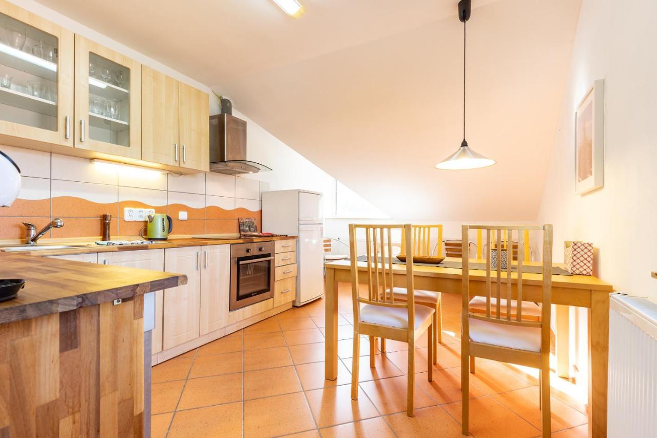 יאסימוב Apartmany Nad Slikovkou מראה חיצוני תמונה