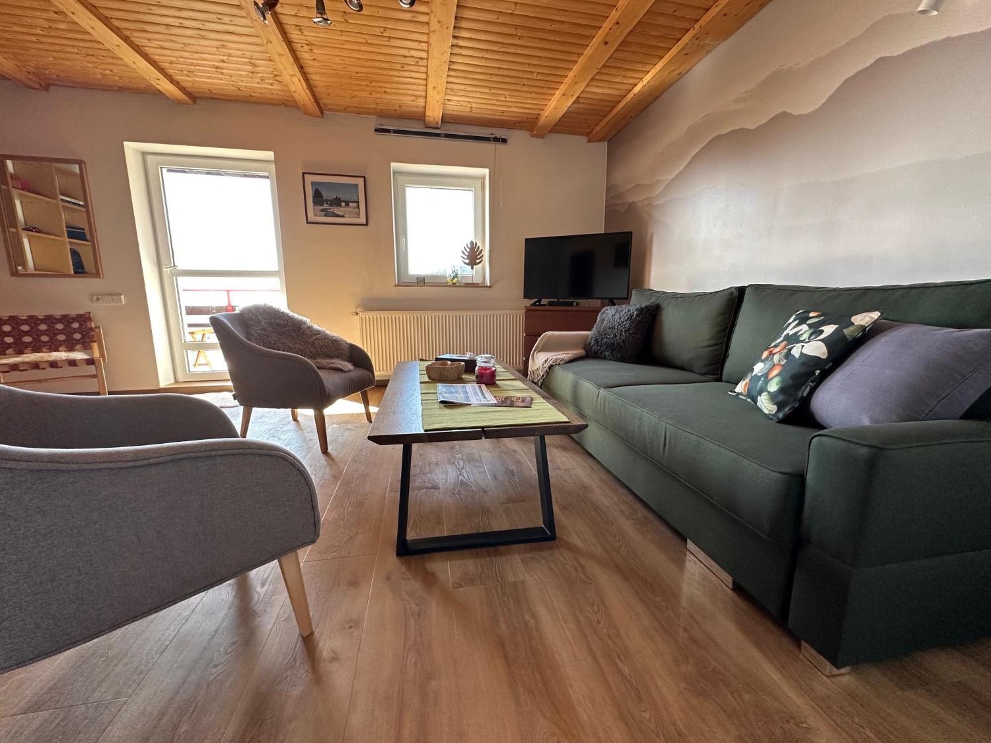 יאסימוב Apartmany Nad Slikovkou מראה חיצוני תמונה
